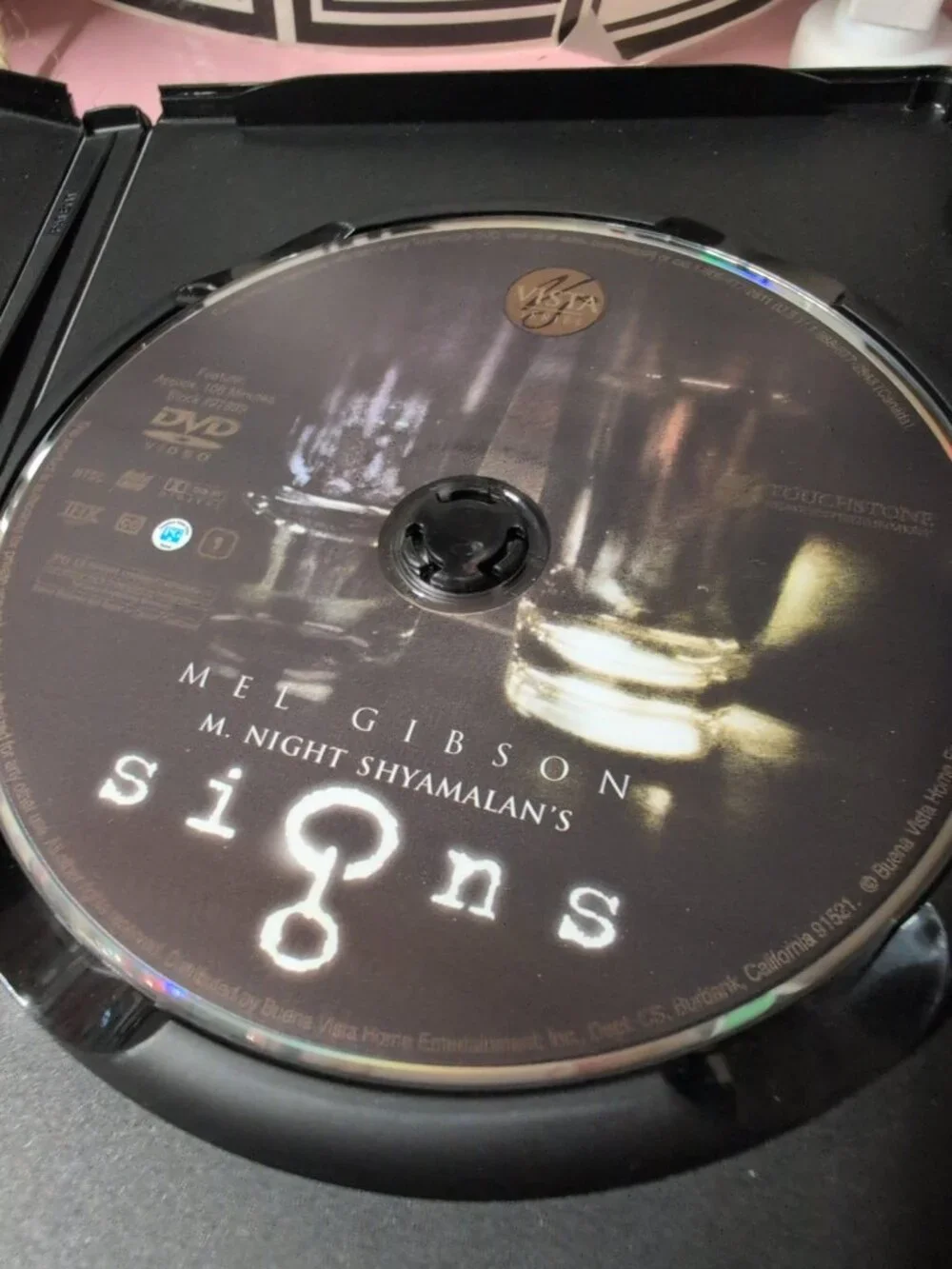 Signs (2002) DVD - Paramount Pictures - Drama - M. Night Shyamalan